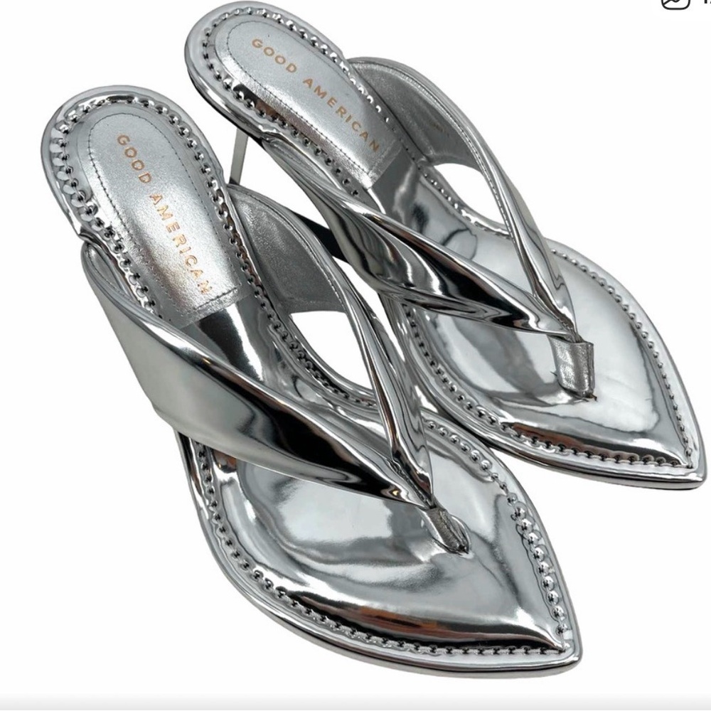 Good American Silver Metallic Pointed Thong Heels